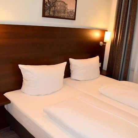 Trip Inn Budget Hotel Messe Frankfurt am Main Eksteriør billede
