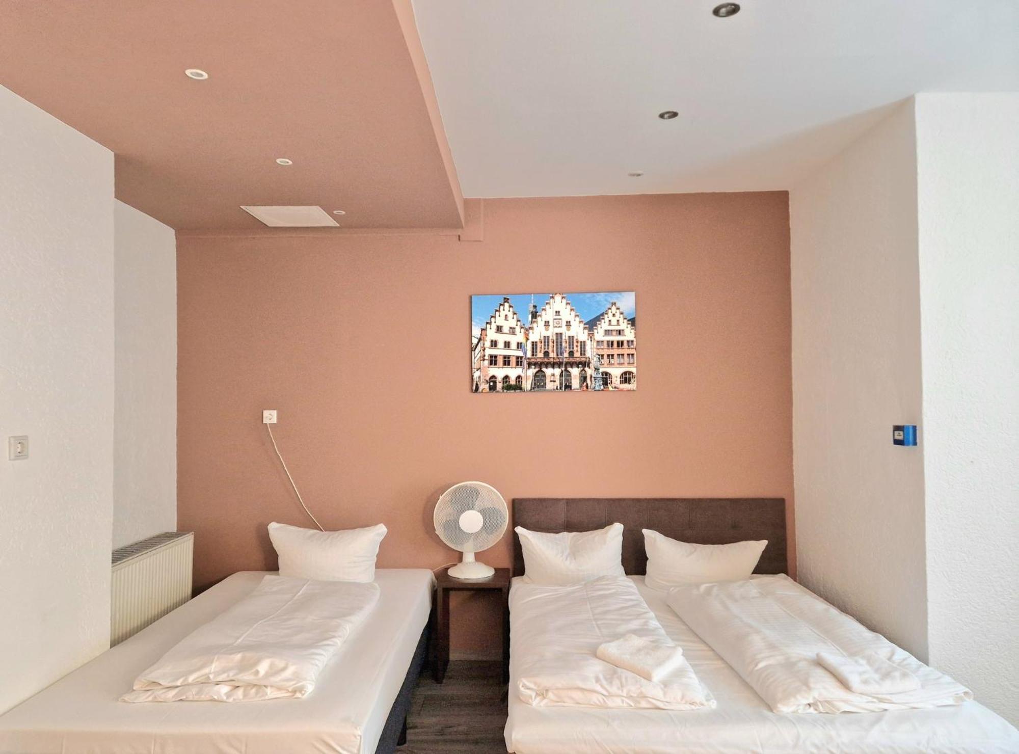 Trip Inn Budget Hotel Messe Frankfurt am Main Eksteriør billede
