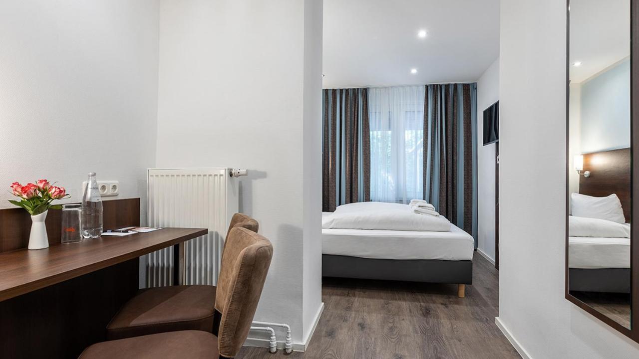 Trip Inn Budget Hotel Messe Frankfurt am Main Eksteriør billede