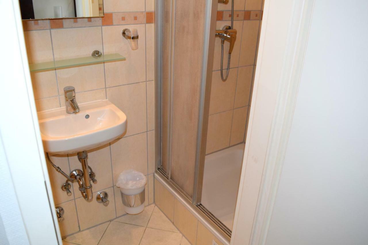 Trip Inn Budget Hotel Messe Frankfurt am Main Eksteriør billede